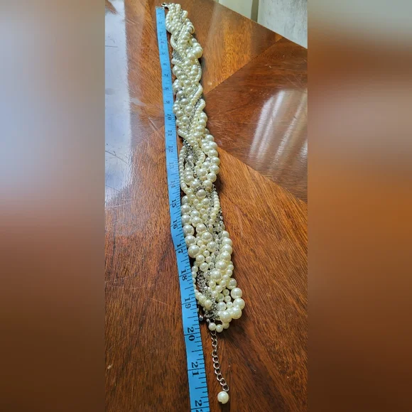 Vintage Cream and Silver Multi-Strand Necklace - Picture 14 of 15